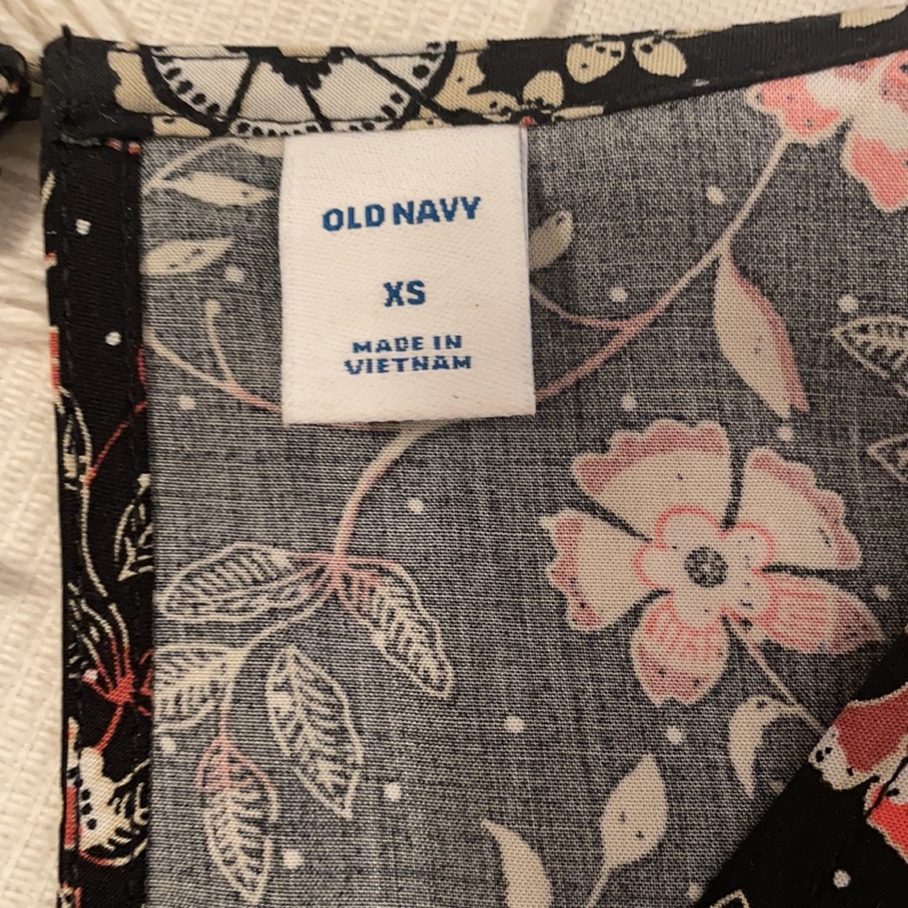 Patterned Romper - Picture 5 of 5